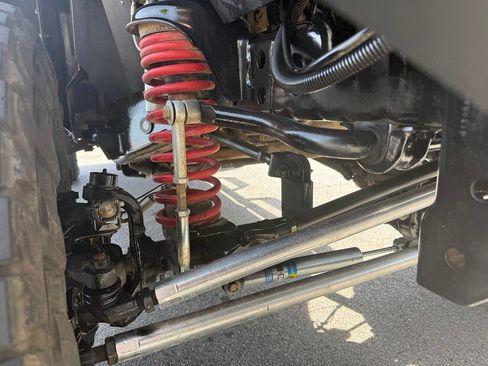 Used 2018 Jeep Wrangler Unlimited Sport w/ Connectivity Group AWD/4WD image 11