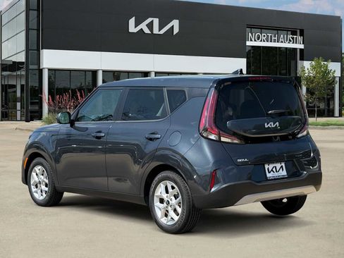 Certified 2023 Kia Soul LX w/ LX Technology Package image 4