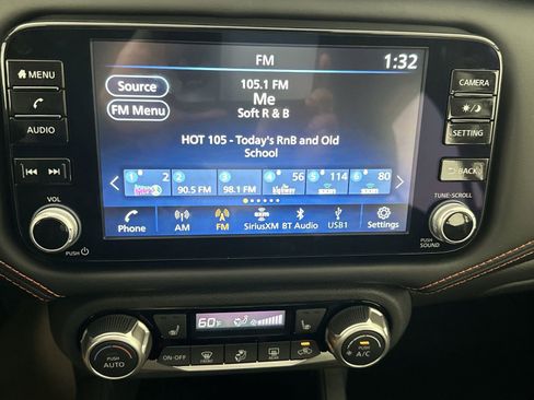 New 2025 Nissan Versa SR w/ Trunk Package FWD image 16