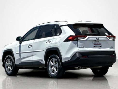 Certified 2024 Toyota RAV4 LE AWD/4WD image 3