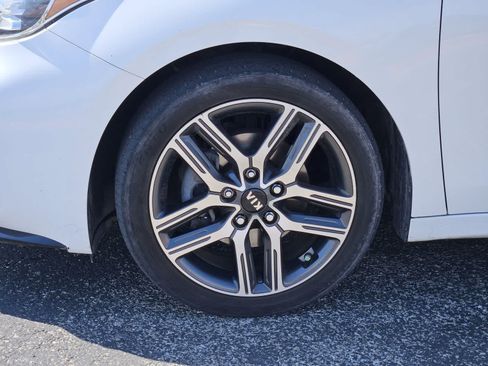 Used 2019 Kia Forte S w/ S Premium Package FWD image 9