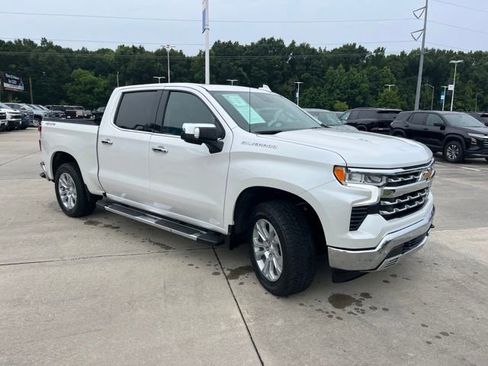 Used 2025 Chevrolet Silverado 1500 LTZ w/ Technology Package AWD/4WD image 13