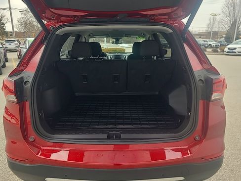 Used 2023 Chevrolet Equinox LT image 18