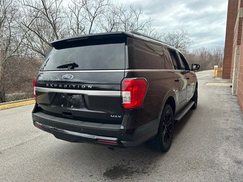 Used 2024 Ford Expedition Max XLT image 8