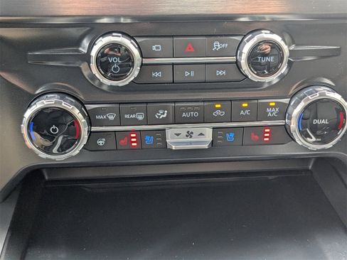 New 2025 Ford F250 Lariat w/ Black Appearance Package image 24