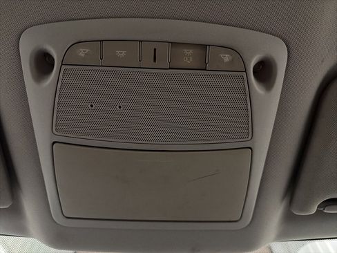 Used 2017 Nissan Maxima SR image 11