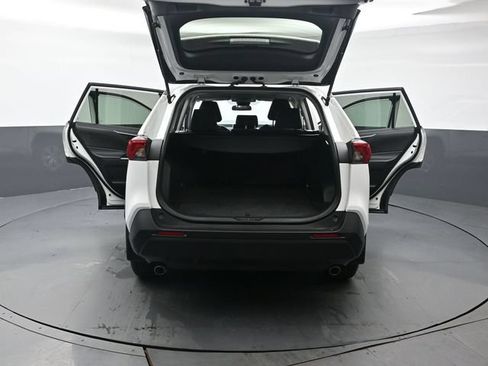Used 2023 Toyota RAV4 LE AWD/4WD image 48