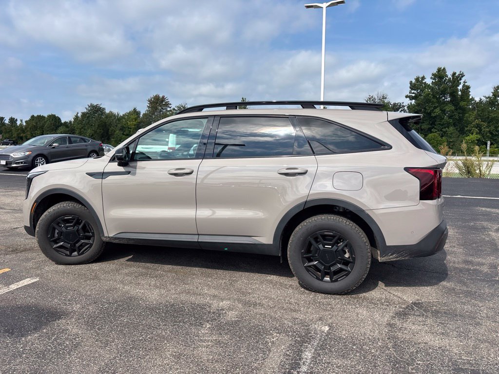 Certified 2025 Kia Sorento SX Prestige w/ Olive Brown Leather Package AWD/4WD image 10