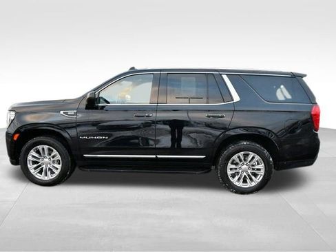 Used 2024 GMC Yukon SLT AWD/4WD image 4