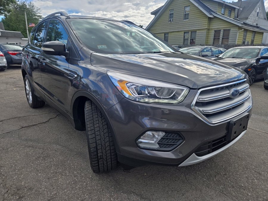 Used 2017 Ford Escape Titanium AWD/4WD image 3