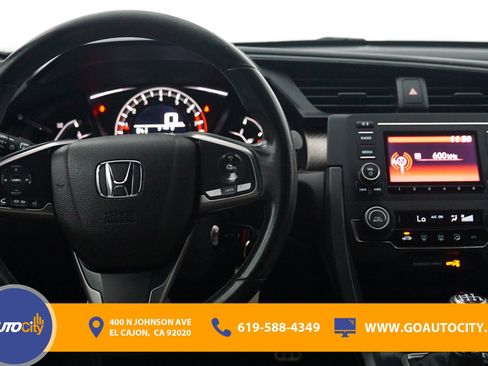 Used 2018 Honda Civic Sport image 5