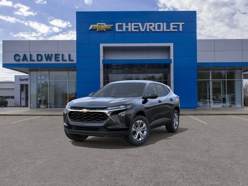 New 2026 Chevrolet Trax LS FWD image 8