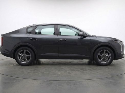 Used 2025 Kia K4 LXS FWD image 11