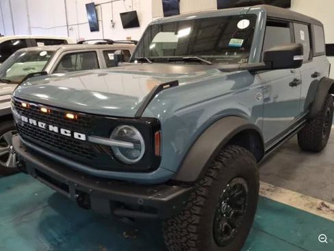 Used 2022 Ford Bronco Wildtrak AWD/4WD image 2