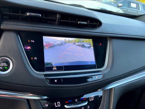 Used 2022 Cadillac XT5 Luxury image 53