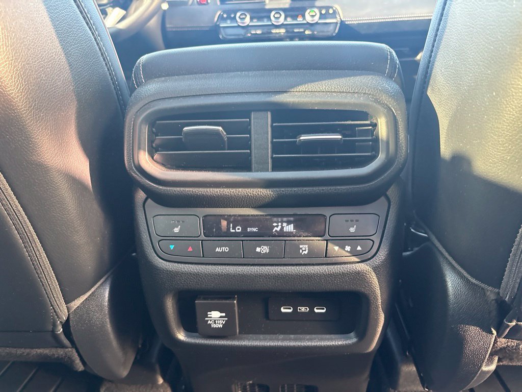 Used 2025 Honda Pilot Elite image 36