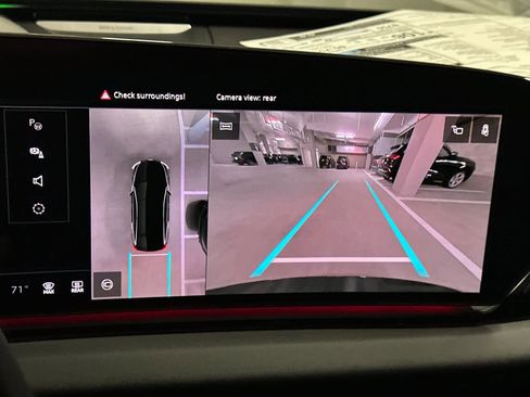 New 2025 Audi A6 e-tron Premium Plus image 19