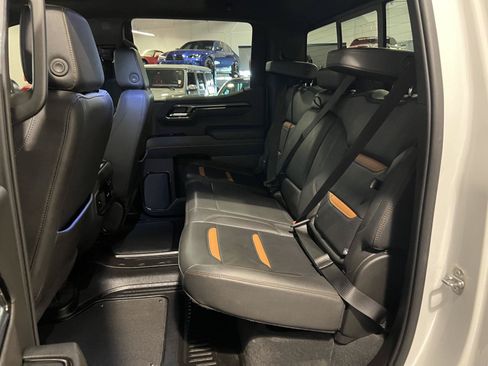 Used 2023 GMC Sierra 1500 AT4 w/ AT4 Preferred Package AWD/4WD image 24