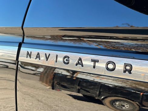 New 2026 Lincoln Navigator L Reserve AWD/4WD image 24