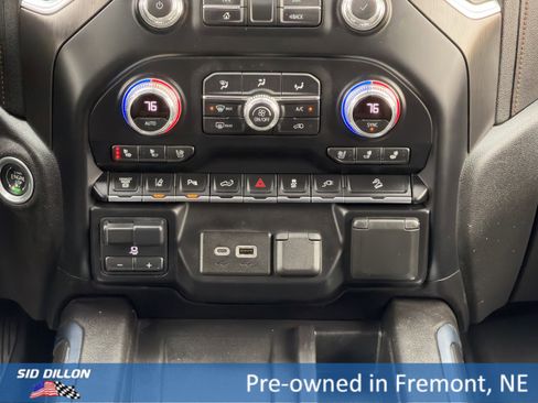 Used 2021 GMC Sierra 2500 AT4 w/ AT4 Premium Plus Package image 13