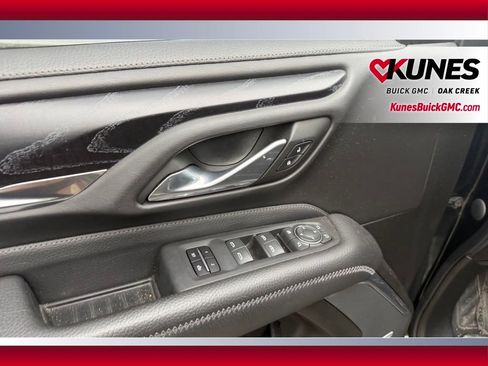Used 2021 GMC Yukon Denali w/ LPO, Illumination Package AWD/4WD image 9