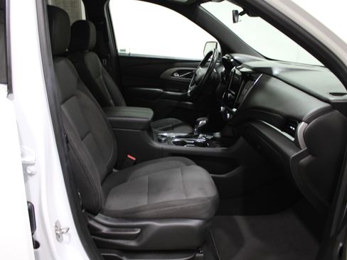 Used 2023 Chevrolet Traverse LT FWD image 29