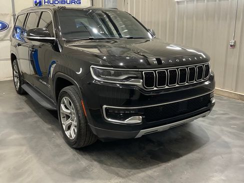 Used 2022 Jeep Wagoneer Series II AWD/4WD image 1
