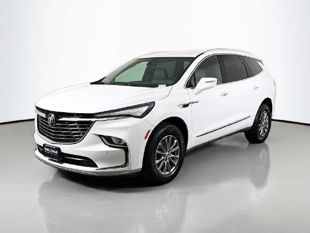Used 2023 Buick Enclave Essence FWD image 3