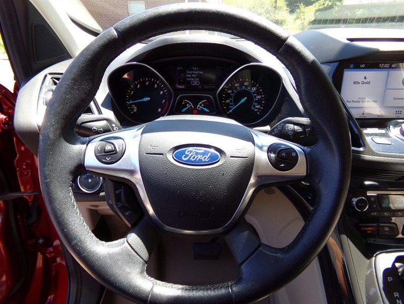 Used 2016 Ford Escape Titanium AWD/4WD image 33