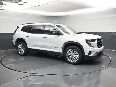 Used 2026 GMC Acadia Elevation w/ Elevation Premium Package AWD/4WD image 5
