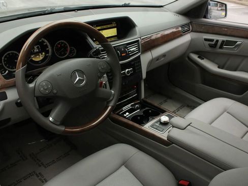 Used 2012 Mercedes-Benz E 350 4MATIC Sedan image 19