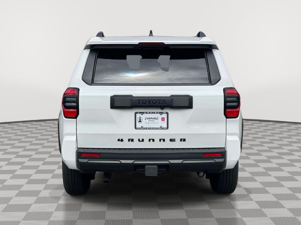Used 2025 Toyota 4Runner SR5 AWD/4WD image 6