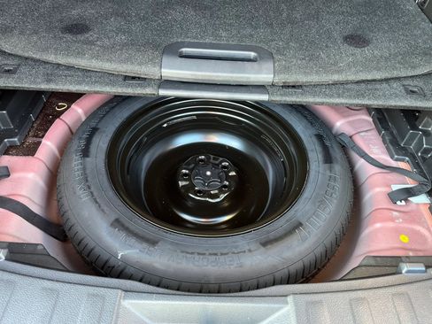 Used 2015 Nissan Rogue SV image 19