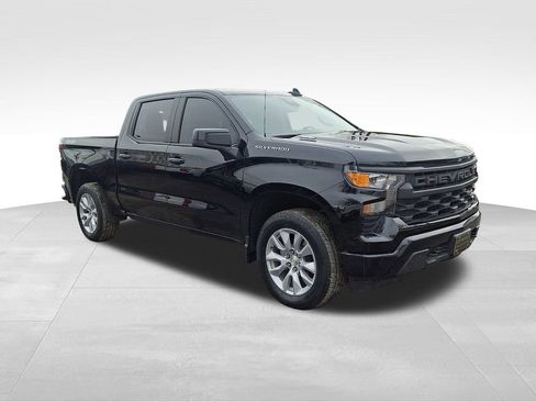 Used 2025 Chevrolet Silverado 1500 Custom image 1
