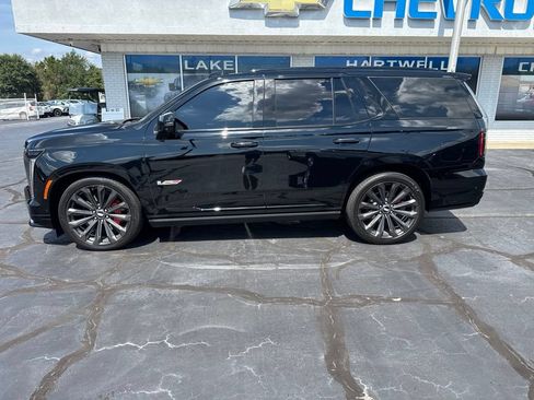 Used 2025 Cadillac Escalade V w/ LPO, Floor Liner Package AWD/4WD image 2