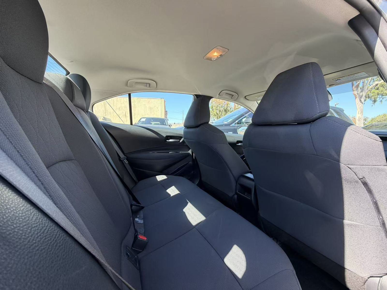 Used 2020 Toyota Corolla LE FWD image 10