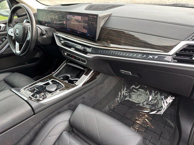 Used 2024 BMW X7 xDrive40i AWD/4WD image 9