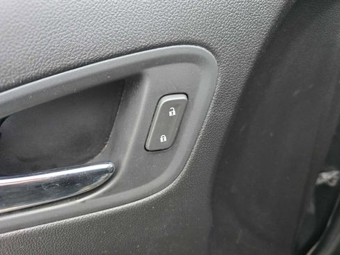 Used 2017 GMC Canyon Denali image 22