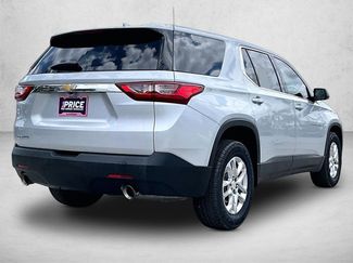 Used 2021 Chevrolet Traverse LS video 2