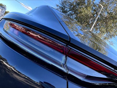 Used 2022 Porsche Panamera 4S w/ Premium Package image 28