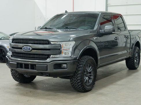 Used 2019 Ford F150 Lariat w/ Equipment Group 502A Luxury image 3