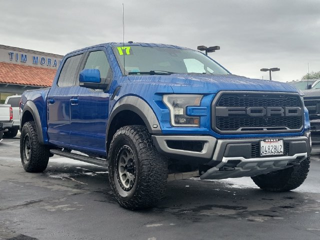 Used 2017 Ford F150 Raptor w/ Equipment Group 802A Luxury AWD/4WD image 2