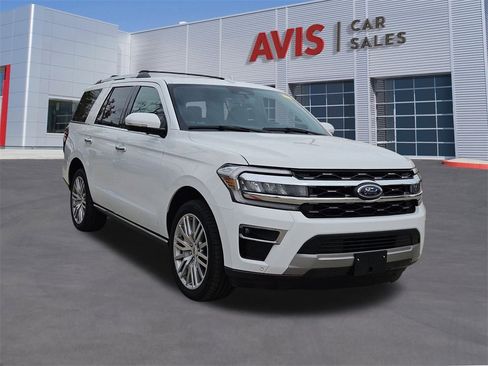 Used 2024 Ford Expedition Limited image 9