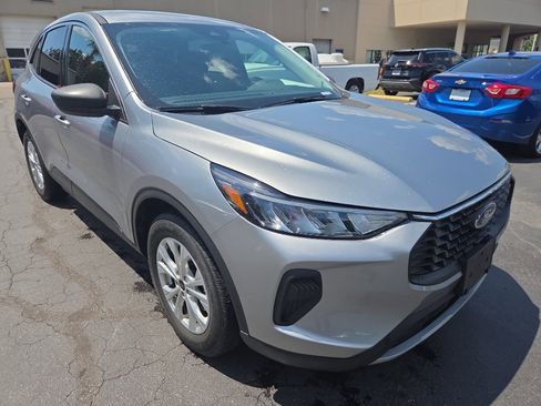 Used 2024 Ford Escape Active image 8