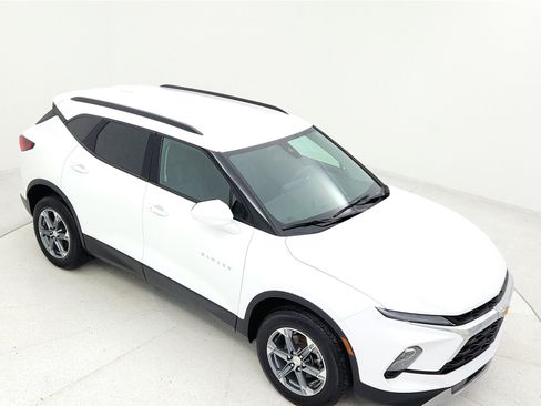 Used 2024 Chevrolet Blazer LT w/ Convenience Package image 40