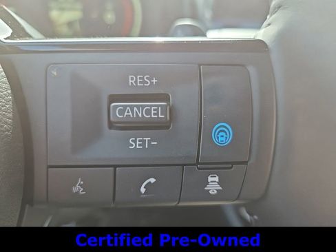 Used 2024 Nissan Rogue SL w/ SL Premium Package image 15