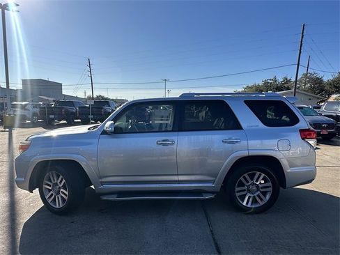 Used 2011 Toyota 4Runner Limited image 8
