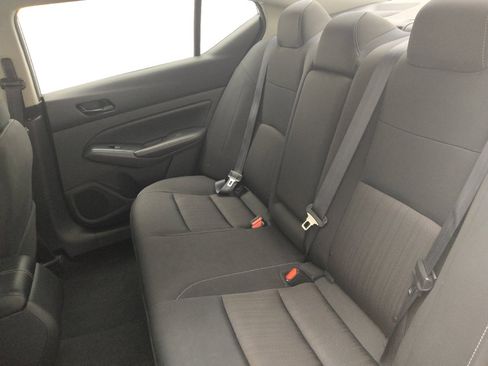 Used 2024 Nissan Altima 2.5 SV image 18