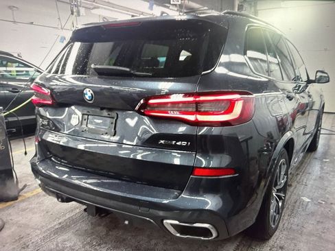 Used 2021 BMW X5 xDrive40i w/ M Sport Package image 4