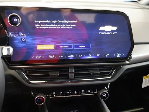 New 2026 Chevrolet Equinox EV RS image 18